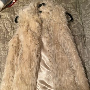 NWOT Rachel Zoe faux Fur vest